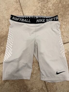 Nike Women's Dry-FIT Softball Slider Short size L
